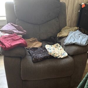 Lot of 9 pair Fabletics leggings!